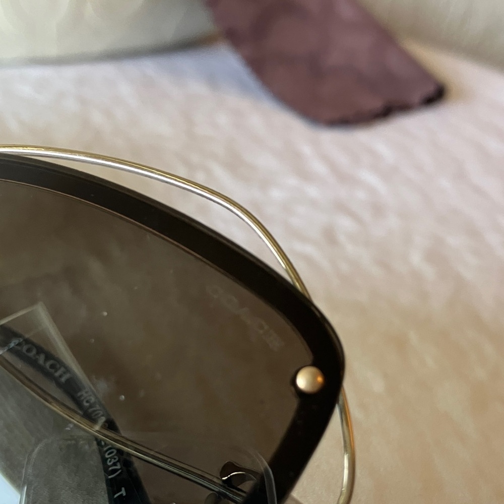 Coach: Light Gold (L1037) Sunglasses- Cat Eye Frame- Case & Cloth - Picture 13 of 16